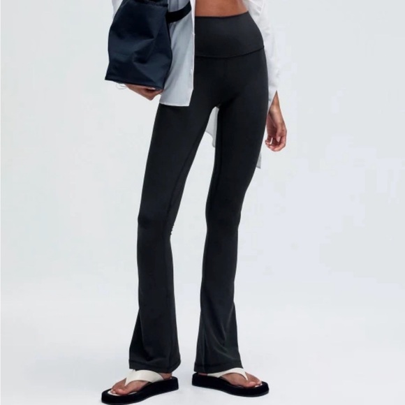 Lululemon Align High Rise Mini Flare Pant Black Nulu | Size 4 - Picture 3 of 13